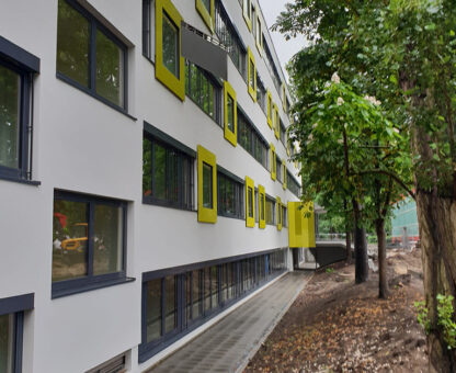 Außenfassade einer Schule