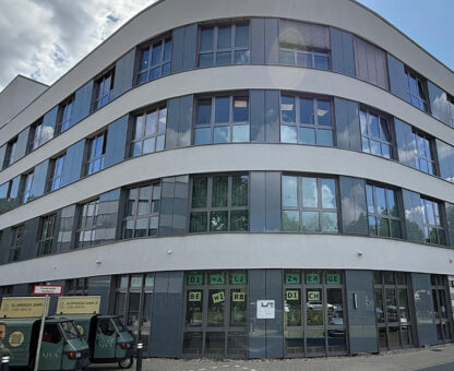 Fassade von einem Krankenhaus